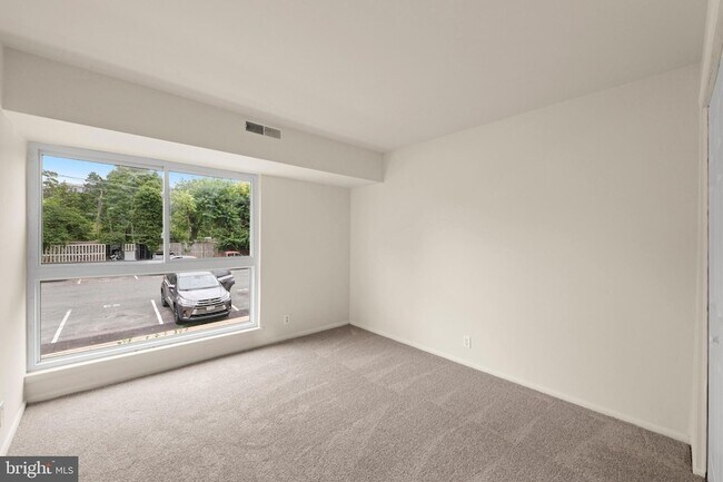 Building Photo - 3704 N Rosser St