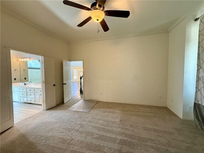 Building Photo - 101 Fox Glove Ln