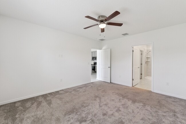 Building Photo - 3921 Willowbrook Drive