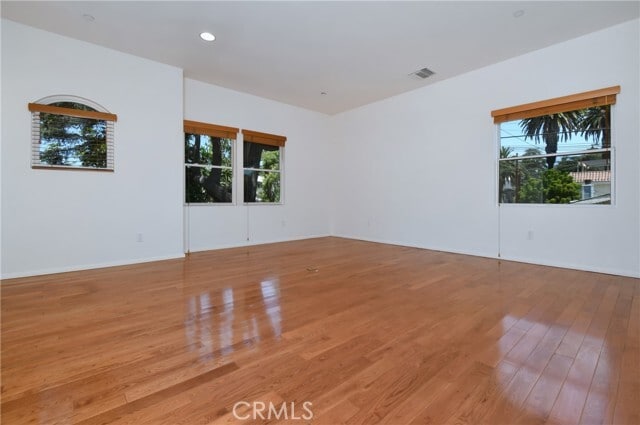 Building Photo - 9640 Farragut Dr