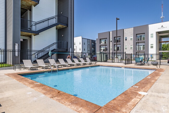 Building Photo - The Crossings at East Cherry