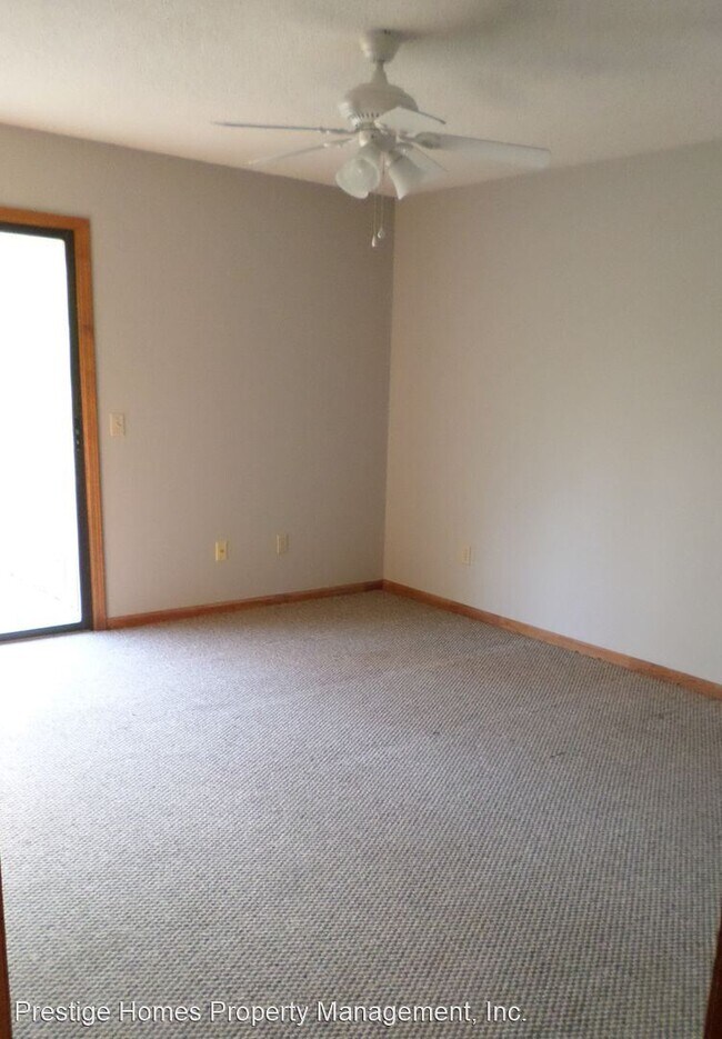 Building Photo - 2 br, 1.5 bath House - 232 Edith Way