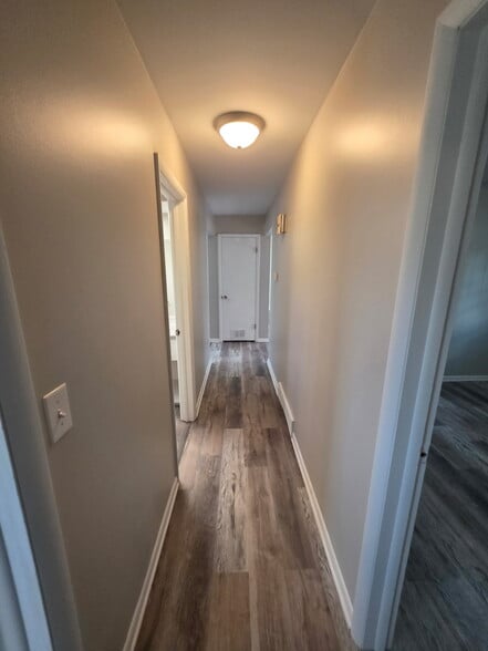 Building Photo - 3187 Licking Valley Rd