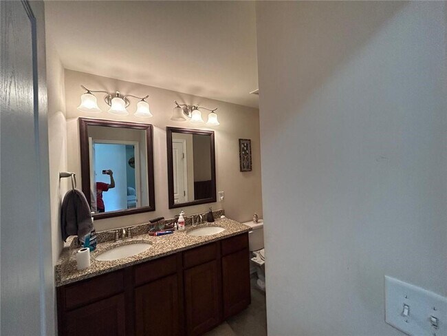 Building Photo - 705 Madison Creek CT