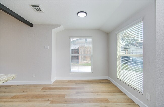 Building Photo - 7026 Hidden Arbor Ln