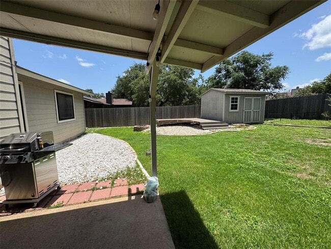 Building Photo - 8207 Hanbridge Ln