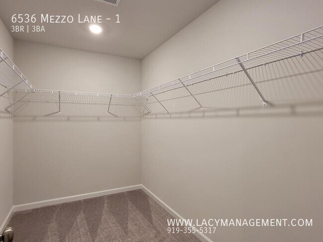 Building Photo - 6536 Mezzo Ln