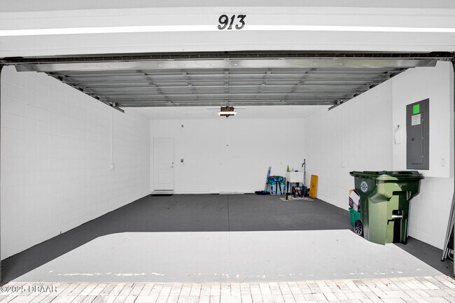 Building Photo - 913 Bama Breeze Dr