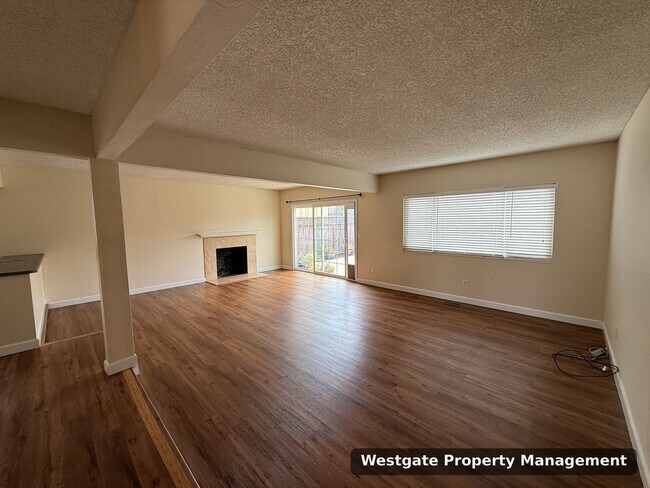 Building Photo - 1729 Kearny St