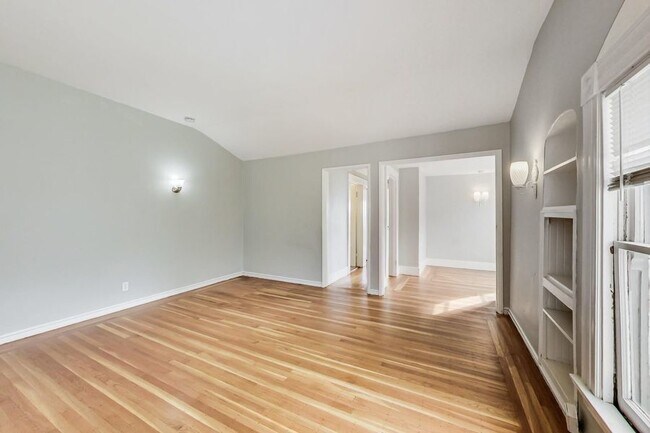 Building Photo - 2338 Channing Way