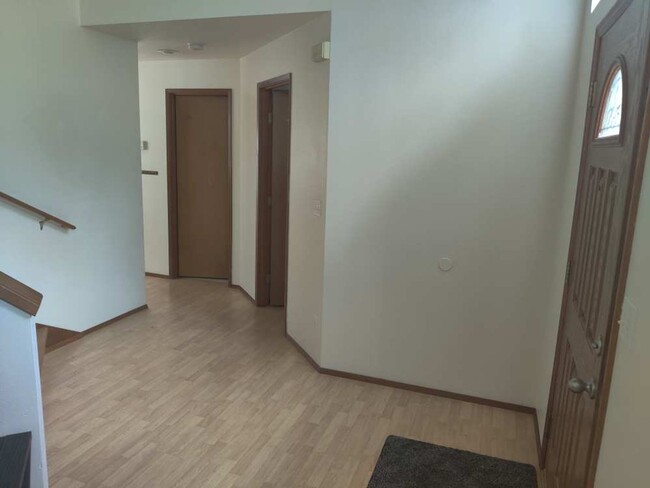 Building Photo - Silverdale 3 Bed 2.5 Bath home