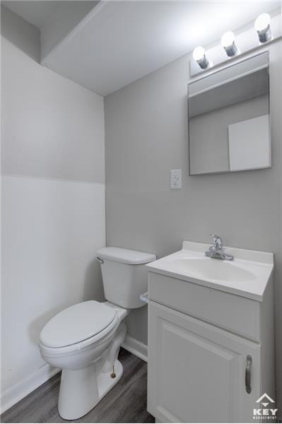 Building Photo - 2975 Salina Ct