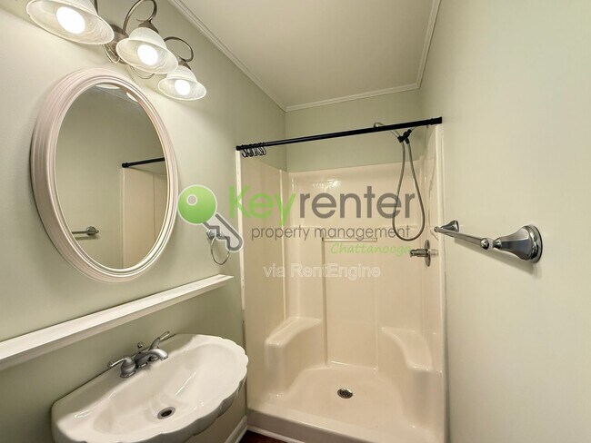 Building Photo - 4803 Orchard View Dr