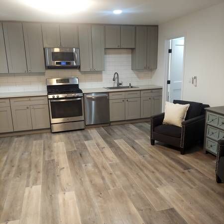 Building Photo - 445 E Francis St