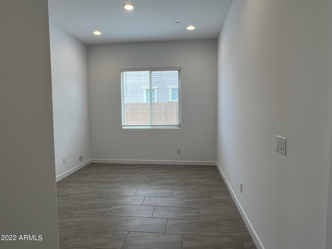Building Photo - 12509 W Via Caballo Blanco