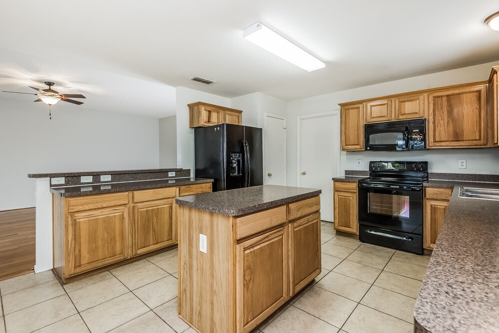 Building Photo - 1101 Marcia Ln