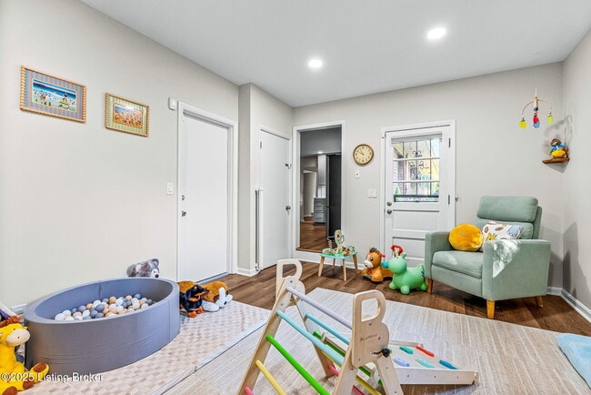 Building Photo - 1515 Vivian Ln