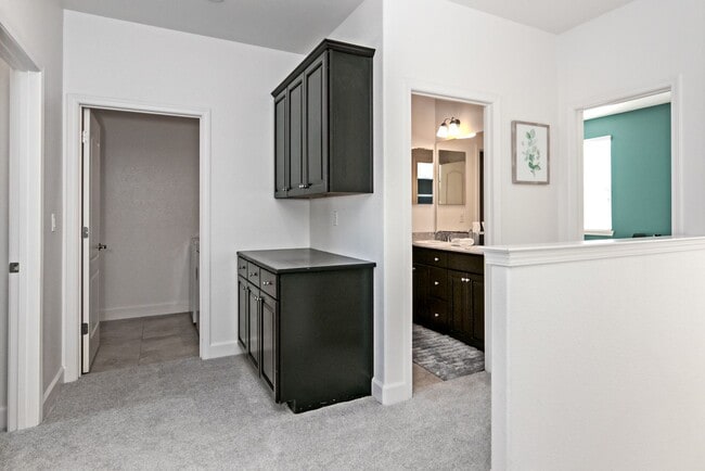 Building Photo - 10615 Brittany Park Dr