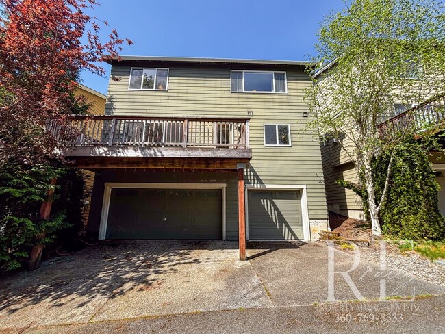 Building Photo - Spacious 3-Bedroom Home in Desirable Manet...