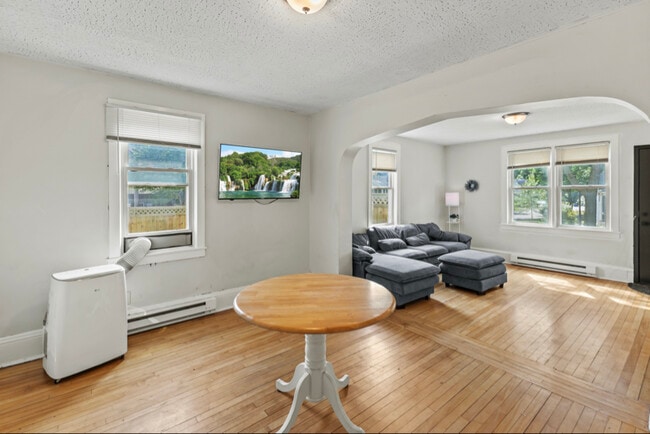 Building Photo - 95 Front Ave