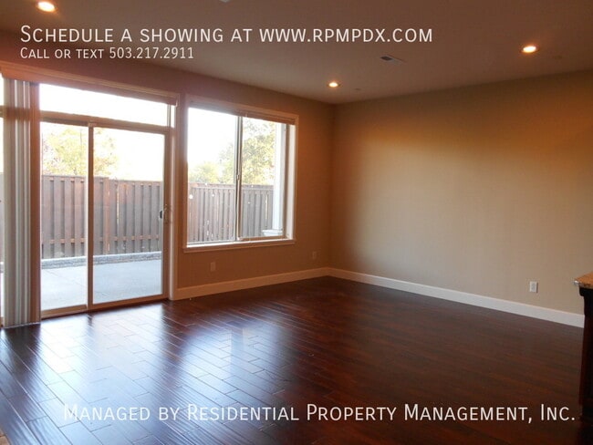 Building Photo - 6984 NW 167th Ave