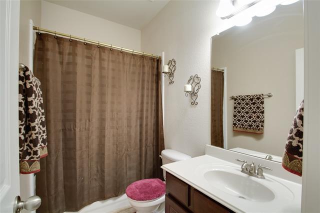 Building Photo - 9816 Gessner Dr