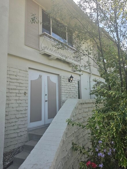 Building Photo - 2930 W 235th St