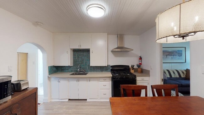 Building Photo - 2101 New York Ave SW