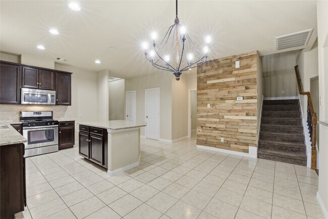 Building Photo - 4802 Taylor Drive