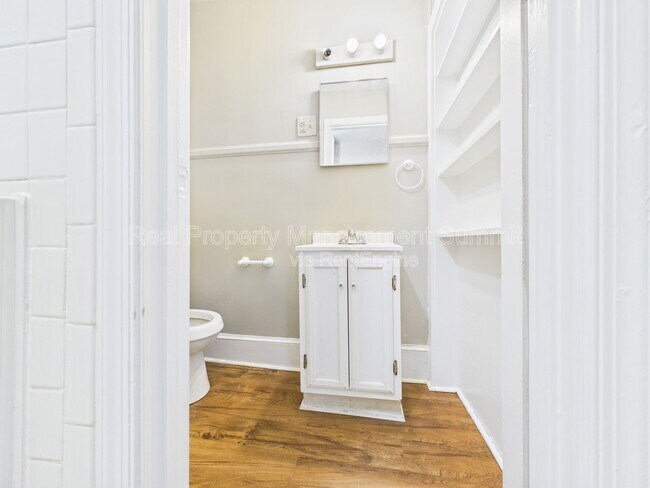 Building Photo - 2501 N Augusta St