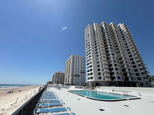Building Photo - Fully Furnished 2-bedroom, 2-bath residence located in Oceans Five