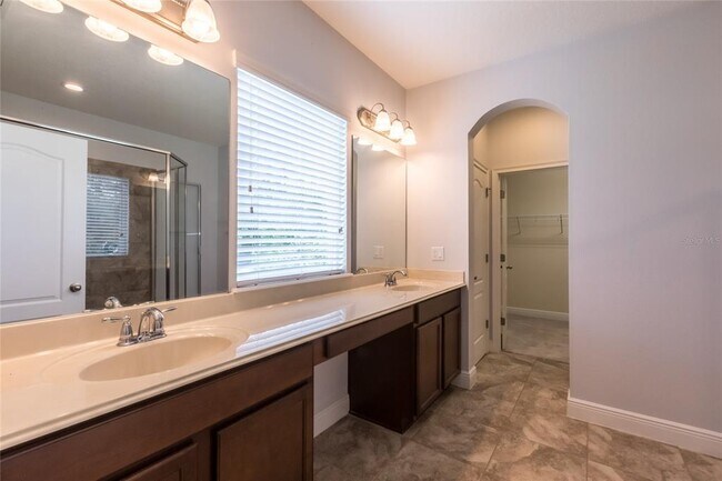 Building Photo - 11323 Quiet Forest Dr