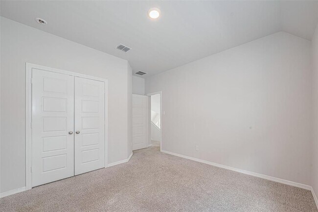 Building Photo - 29002 Hauter Wy