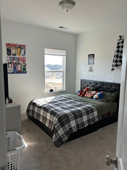 Building Photo - 236 Summerlin Dr