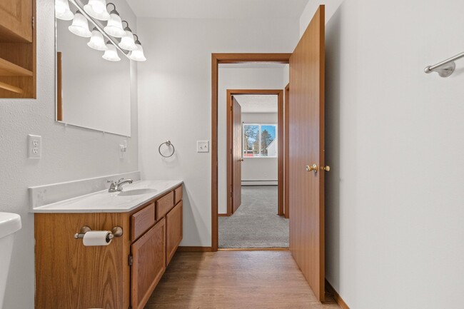 Floorplan - Sunshine Court Apartments