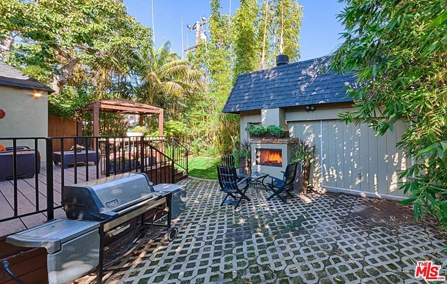 Building Photo - 2515 Euclid St