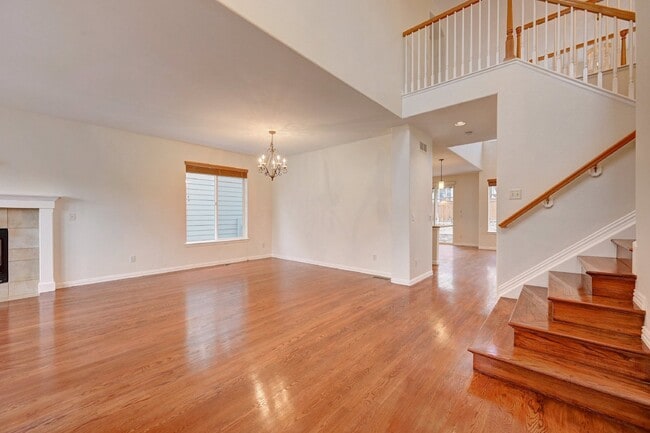 Building Photo - $3,995.00 - 5 Bedrooms, 4 Bathrooms, Single Family Home in Highlands Ranch with Fenced Yard!