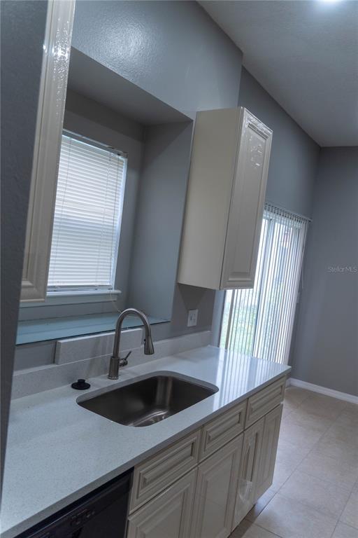 Building Photo - 1440 Finsbury Ct