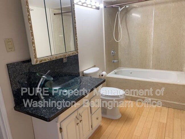 Building Photo - 1350 Mitchell Ave