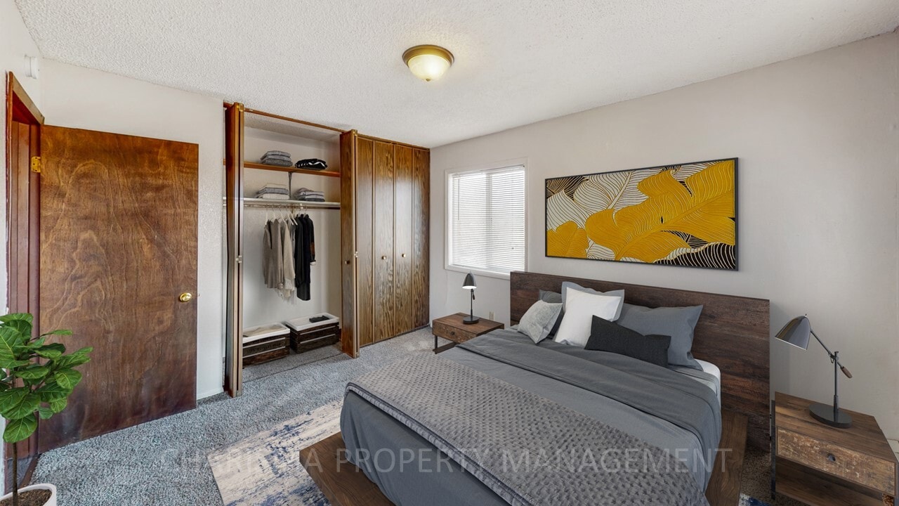 Building Photo - 412 S Thompson Ave