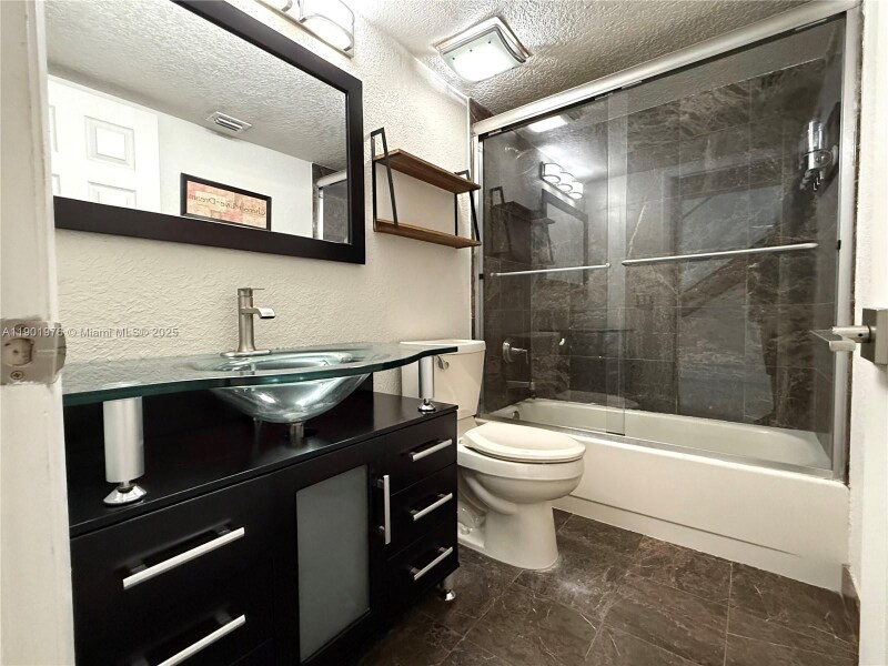 Building Photo - 8880 SW 133rd Pl