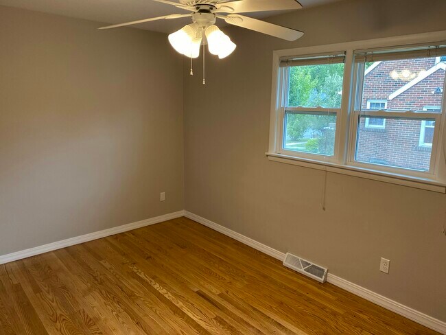 Building Photo - 607 Pine Street, Unit 607