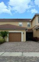 Driveway - 1136 Cheval Dr