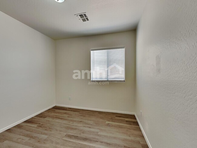 Building Photo - 8211 W Forest Grove Ave