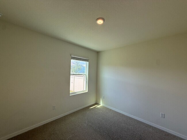 Building Photo - 11106 Amber Ridge Dr