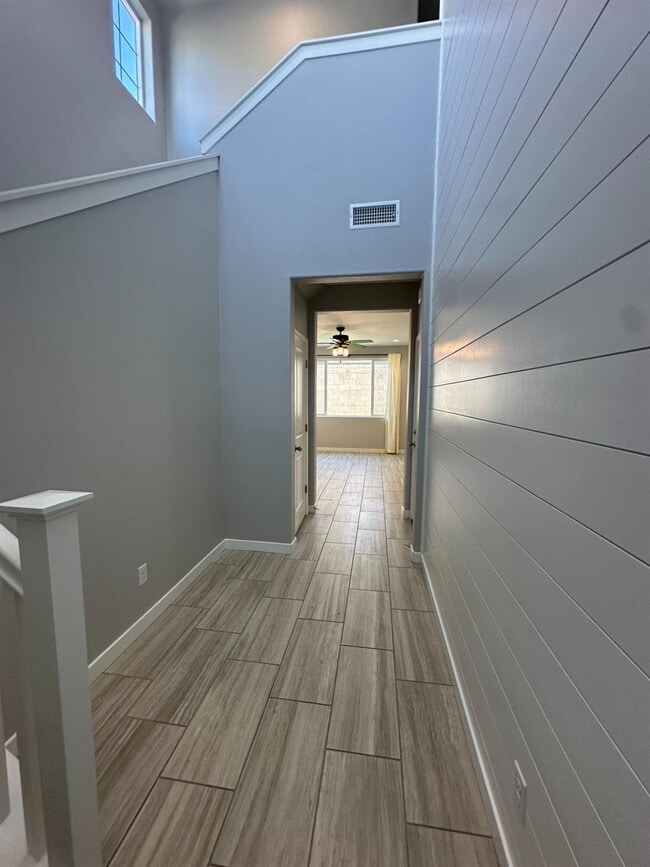 Building Photo - 4249 Hillside Rd