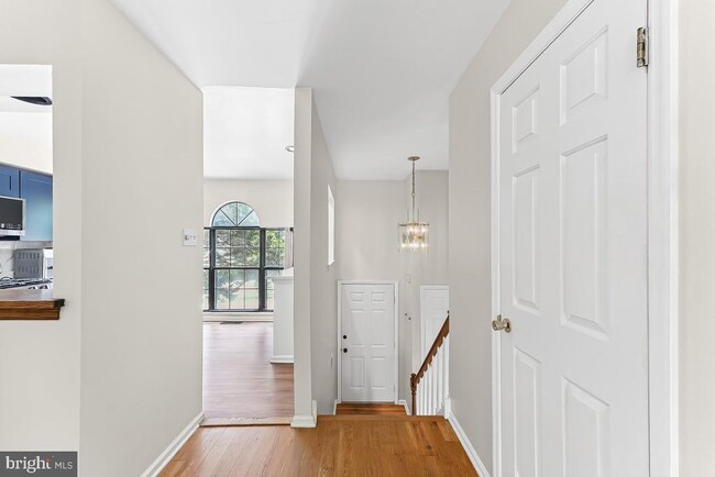 Building Photo - 3204 Stoneham Dr