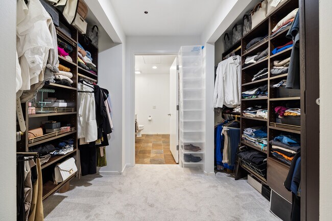 Building Photo - 310 S Michigan Ave