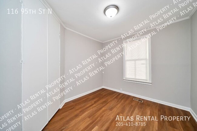 Building Photo - 116 95th St N