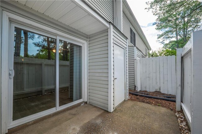 Building Photo - 1630 Homestead Trail
